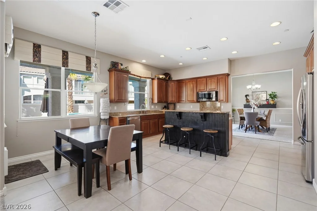 7021 Villada, North Las Vegas, NV 89084