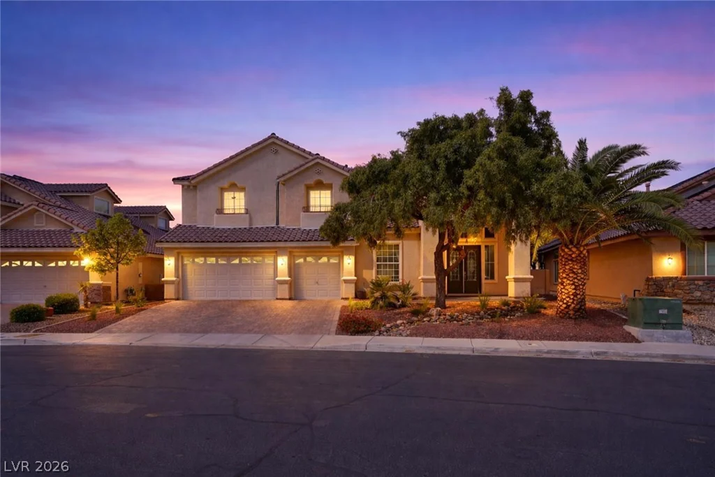 7021 Villada, North Las Vegas, NV 89084