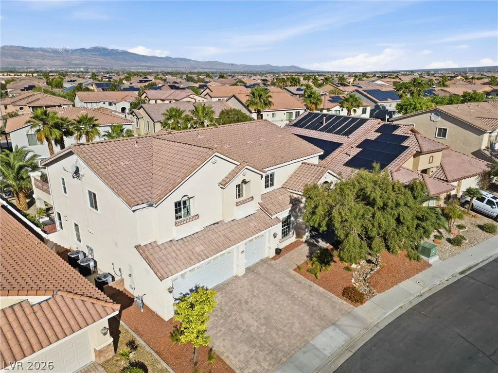 7021 Villada, North Las Vegas, NV 89084
