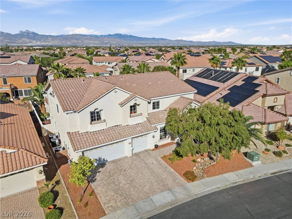 7021 Villada, North Las Vegas, NV 89084