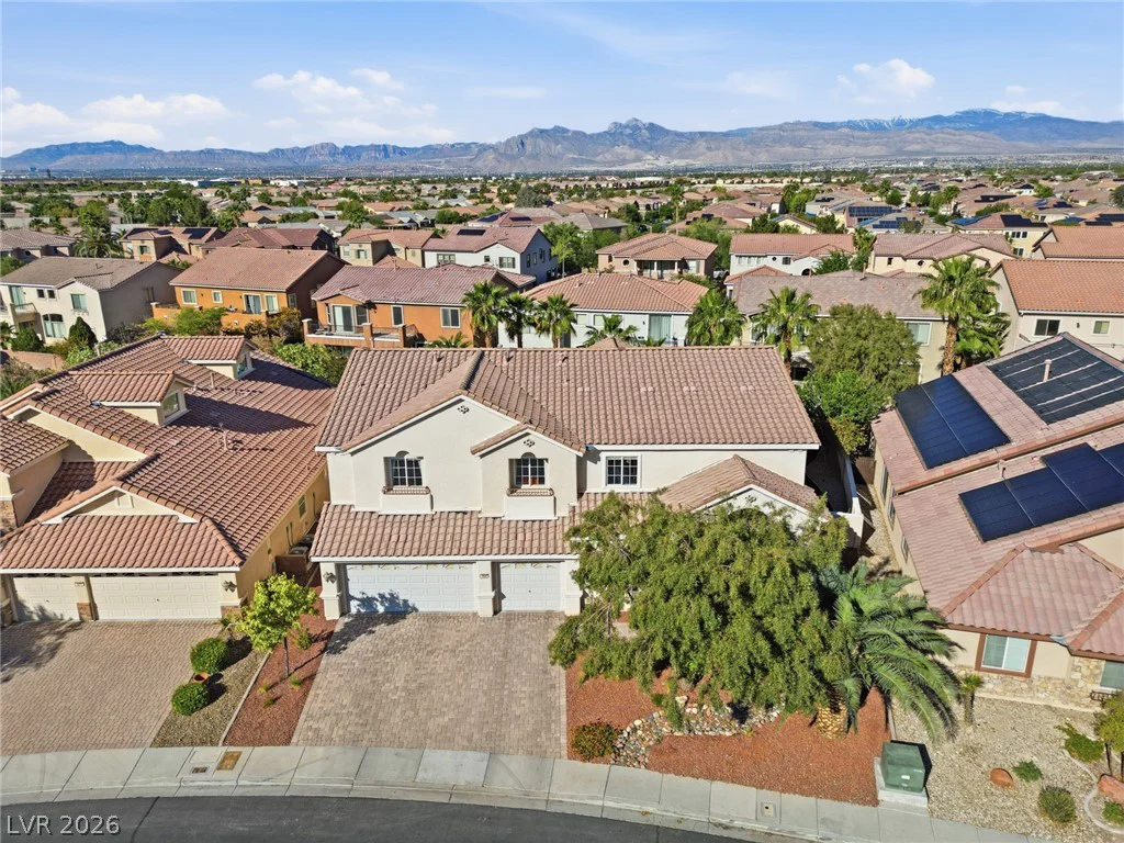 7021 Villada, North Las Vegas, NV 89084