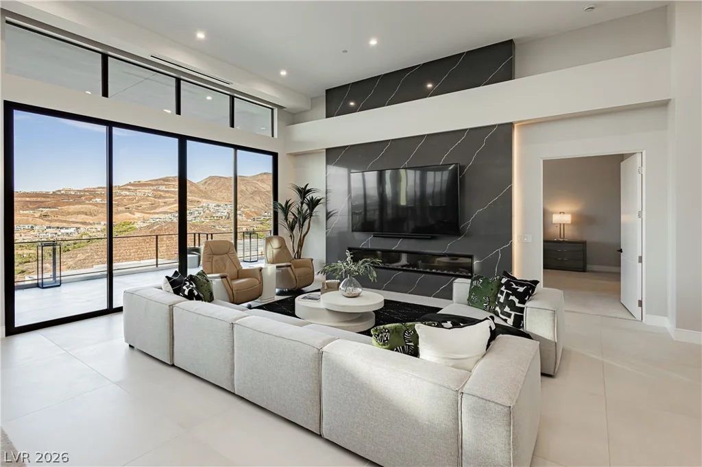 658 Dragon Peak, Henderson, NV 89012