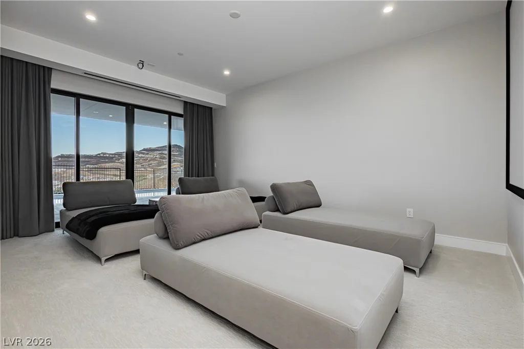 658 Dragon Peak, Henderson, NV 89012