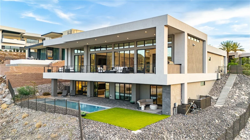 658 Dragon Peak, Henderson, NV 89012