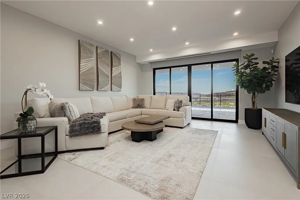 658 Dragon Peak, Henderson, NV 89012