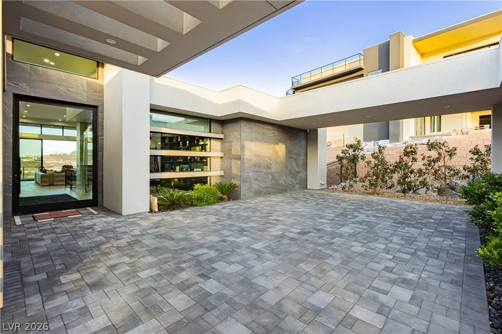 658 Dragon Peak, Henderson, NV 89012