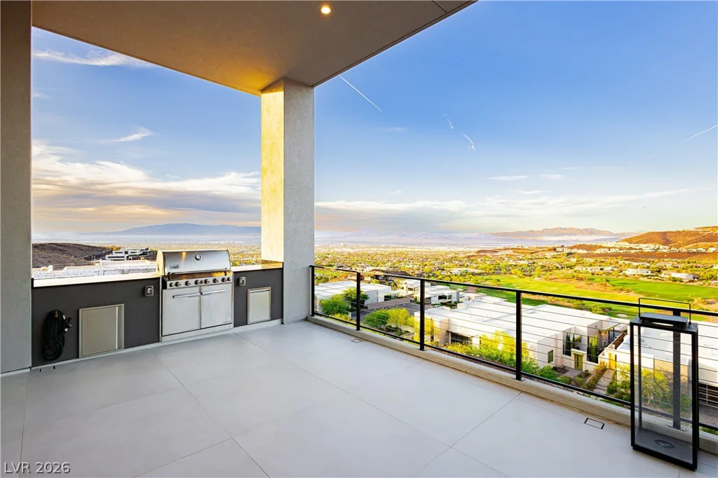 658 Dragon Peak, Henderson, NV 89012