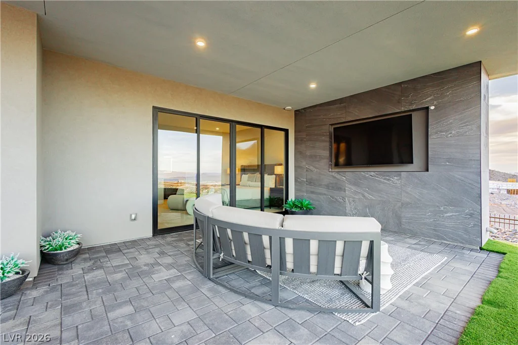 658 Dragon Peak, Henderson, NV 89012