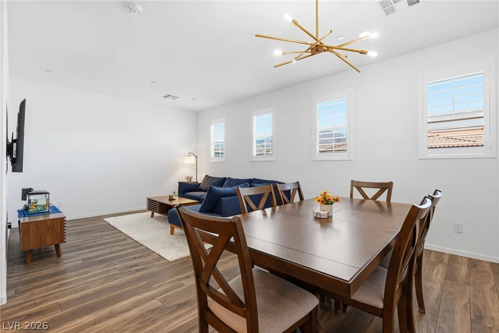161 Petaluma Valley, Las Vegas, NV 89138