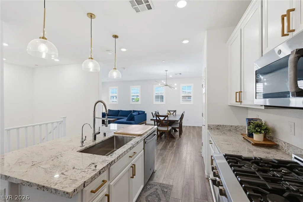 161 Petaluma Valley, Las Vegas, NV 89138