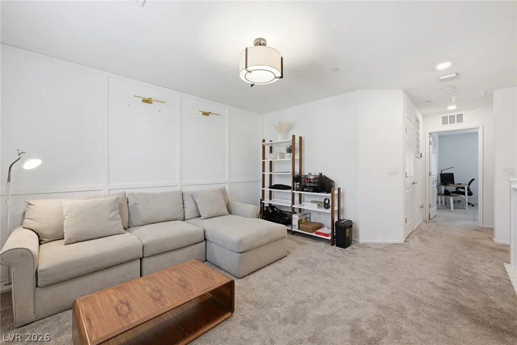 161 Petaluma Valley, Las Vegas, NV 89138