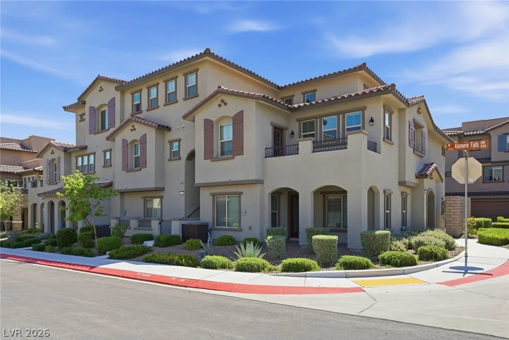 161 Petaluma Valley, Las Vegas, NV 89138
