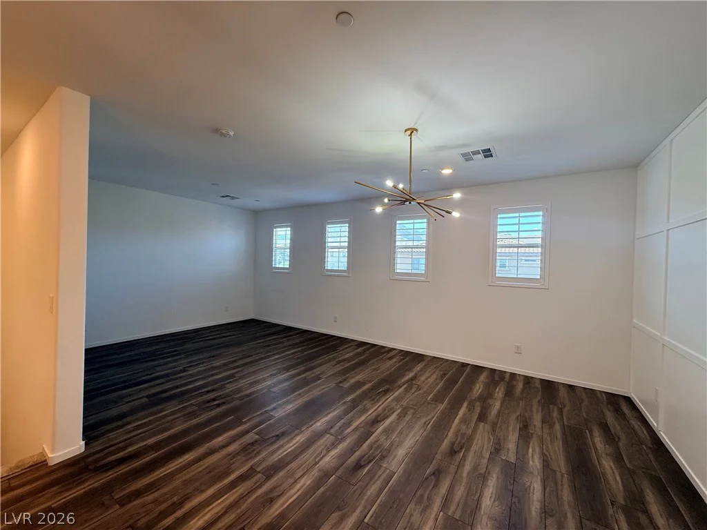 161 Petaluma Valley, Las Vegas, NV 89138