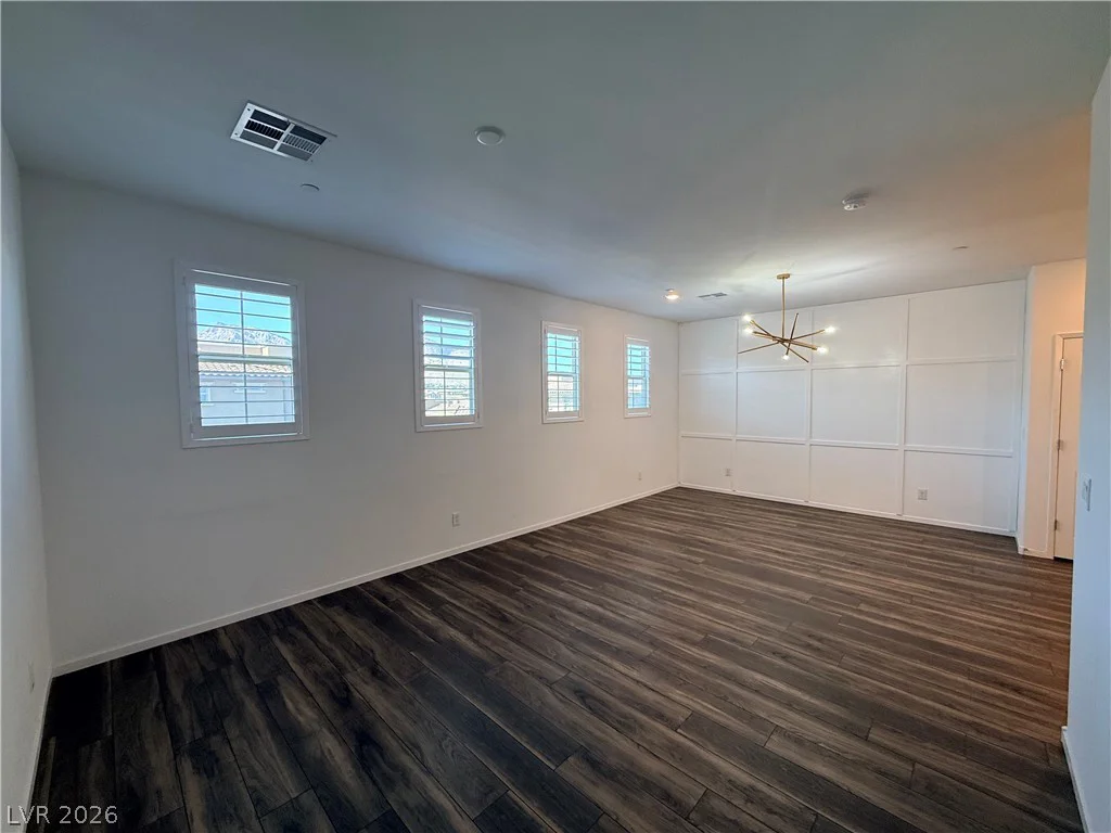 161 Petaluma Valley, Las Vegas, NV 89138
