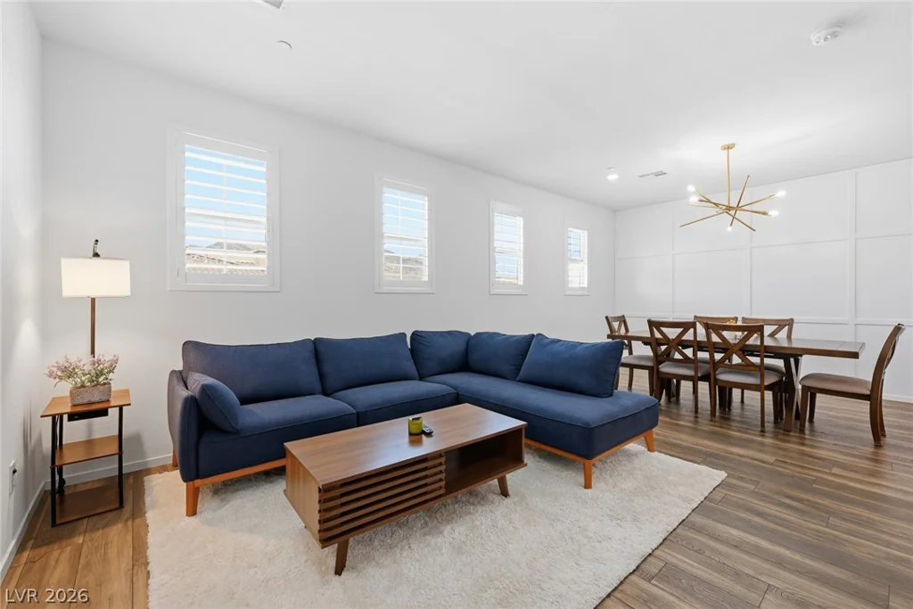 161 Petaluma Valley, Las Vegas, NV 89138