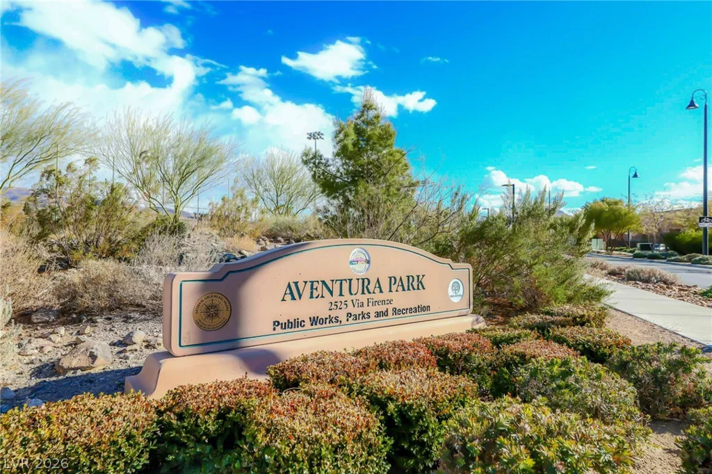 3288 Palindrome, Henderson, NV 89044