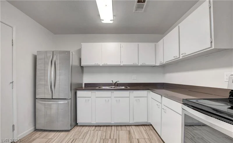 616 Palmhurst, Las Vegas, NV 89145