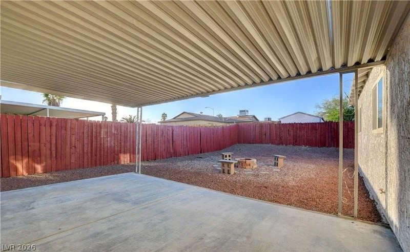 616 Palmhurst, Las Vegas, NV 89145