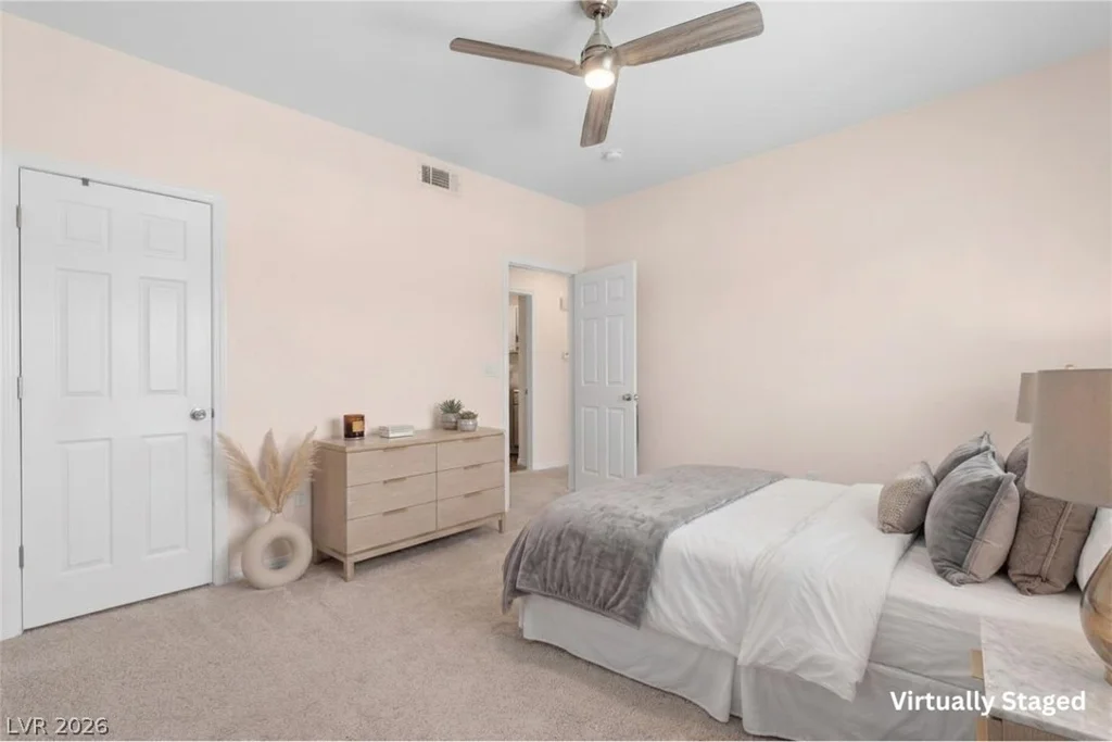 7701 Robindale, Las Vegas, NV 89113