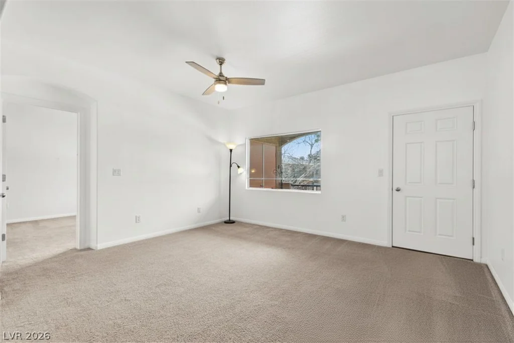 7701 Robindale, Las Vegas, NV 89113