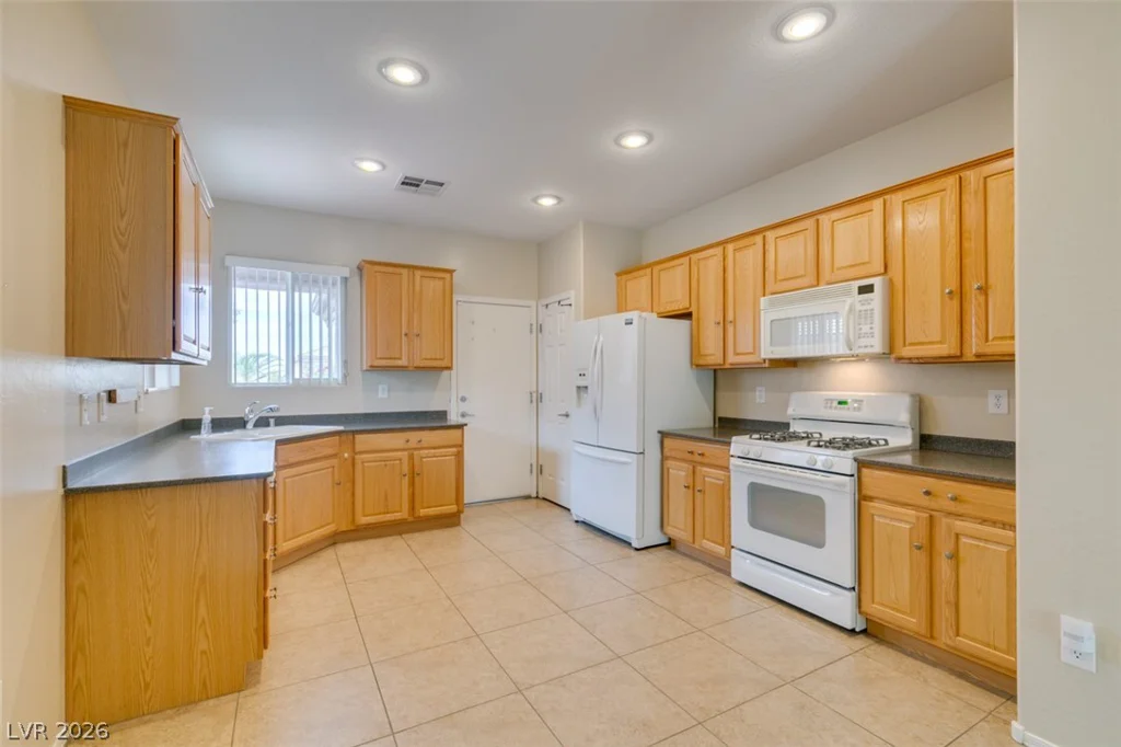 2567 Eclipsing Stars, Henderson, NV 89044
