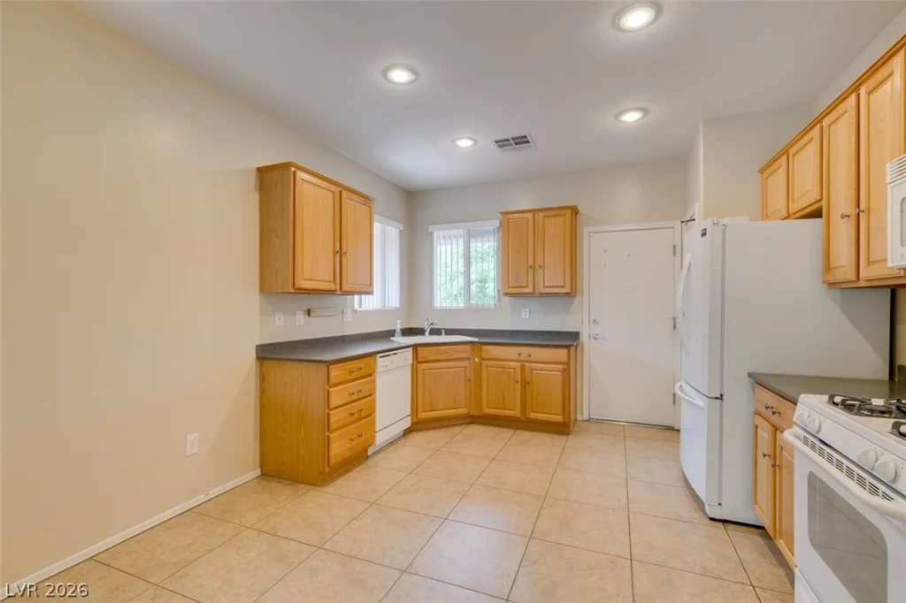 2567 Eclipsing Stars, Henderson, NV 89044