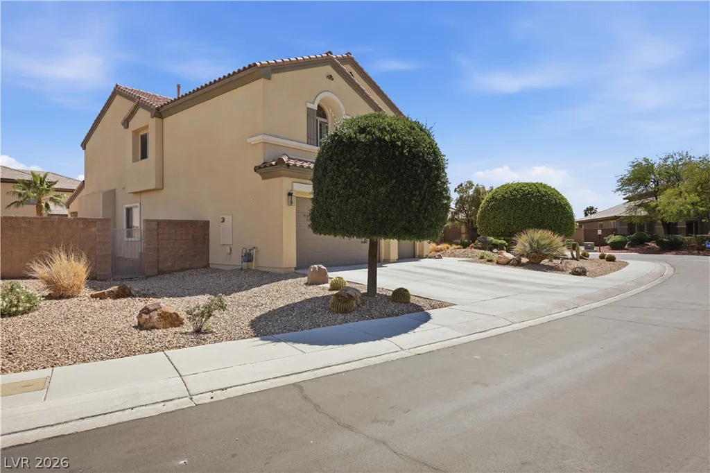 7508 Java Sparrow, North Las Vegas, NV 89084