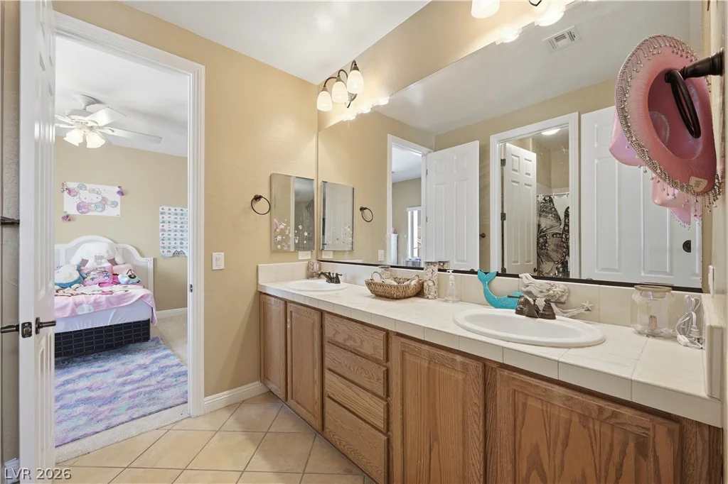 7508 Java Sparrow, North Las Vegas, NV 89084