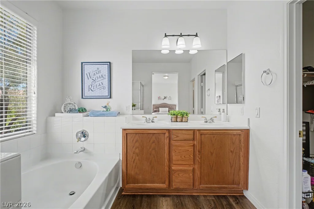 11909 Amistoso, Las Vegas, NV 89138