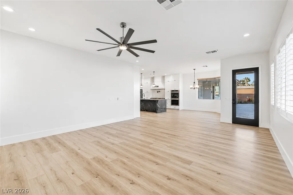 7580 Prancing Pony, Las Vegas, NV 89131