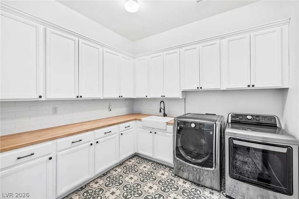 7580 Prancing Pony, Las Vegas, NV 89131