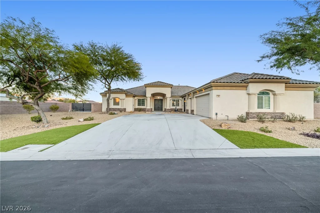 7580 Prancing Pony, Las Vegas, NV 89131