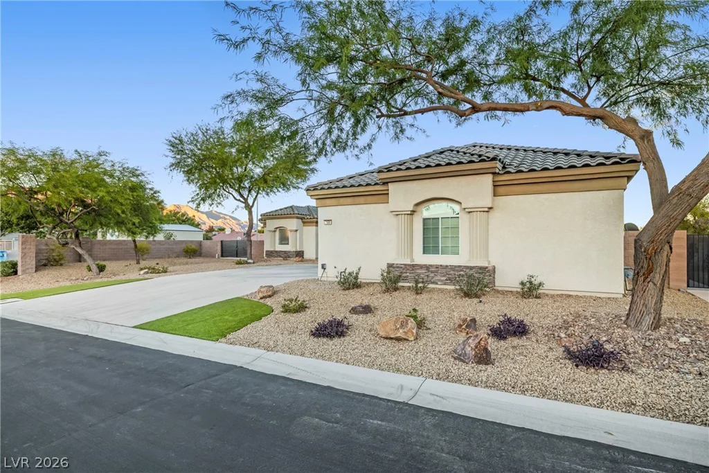 7580 Prancing Pony, Las Vegas, NV 89131