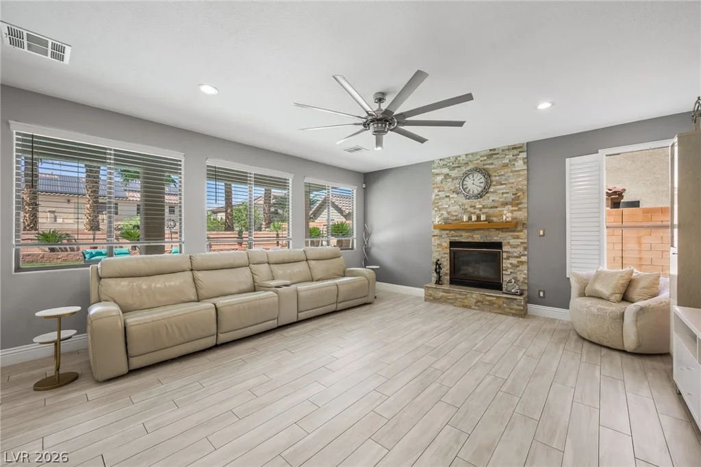 453 Mountain Villa, Las Vegas, NV 89110
