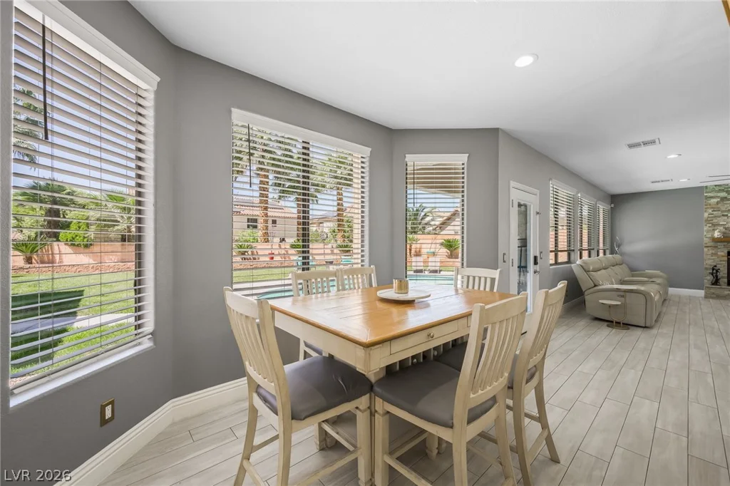 453 Mountain Villa, Las Vegas, NV 89110