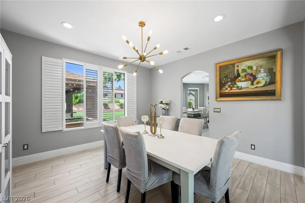 453 Mountain Villa, Las Vegas, NV 89110