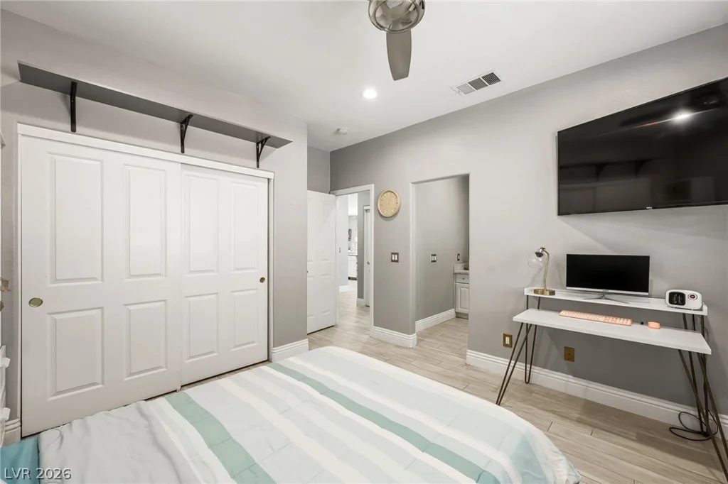 453 Mountain Villa, Las Vegas, NV 89110
