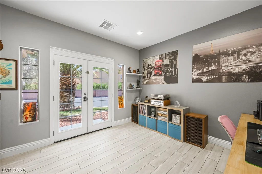 453 Mountain Villa, Las Vegas, NV 89110