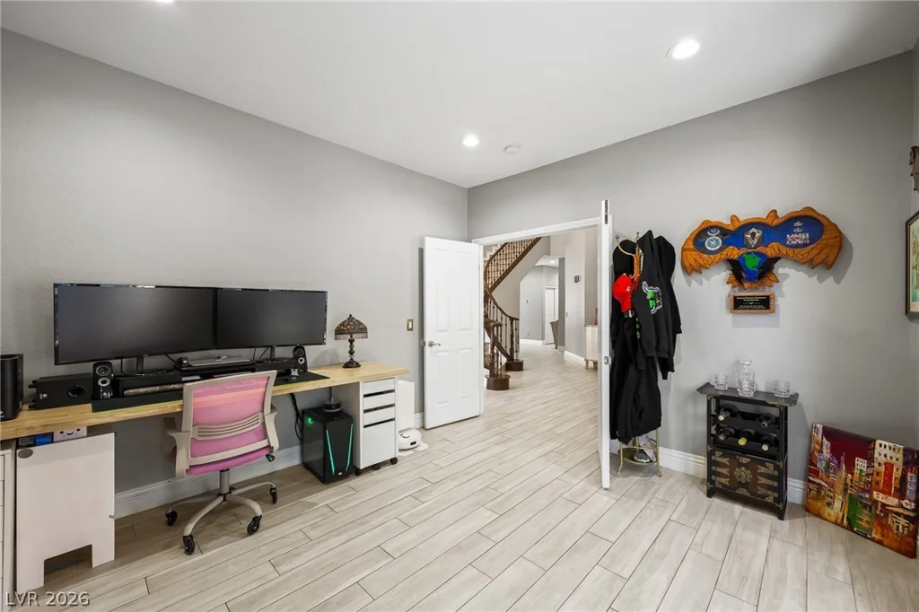 453 Mountain Villa, Las Vegas, NV 89110
