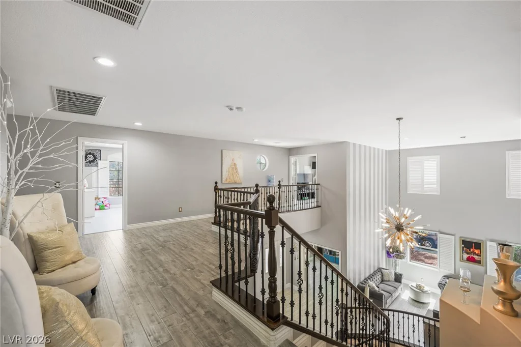 453 Mountain Villa, Las Vegas, NV 89110