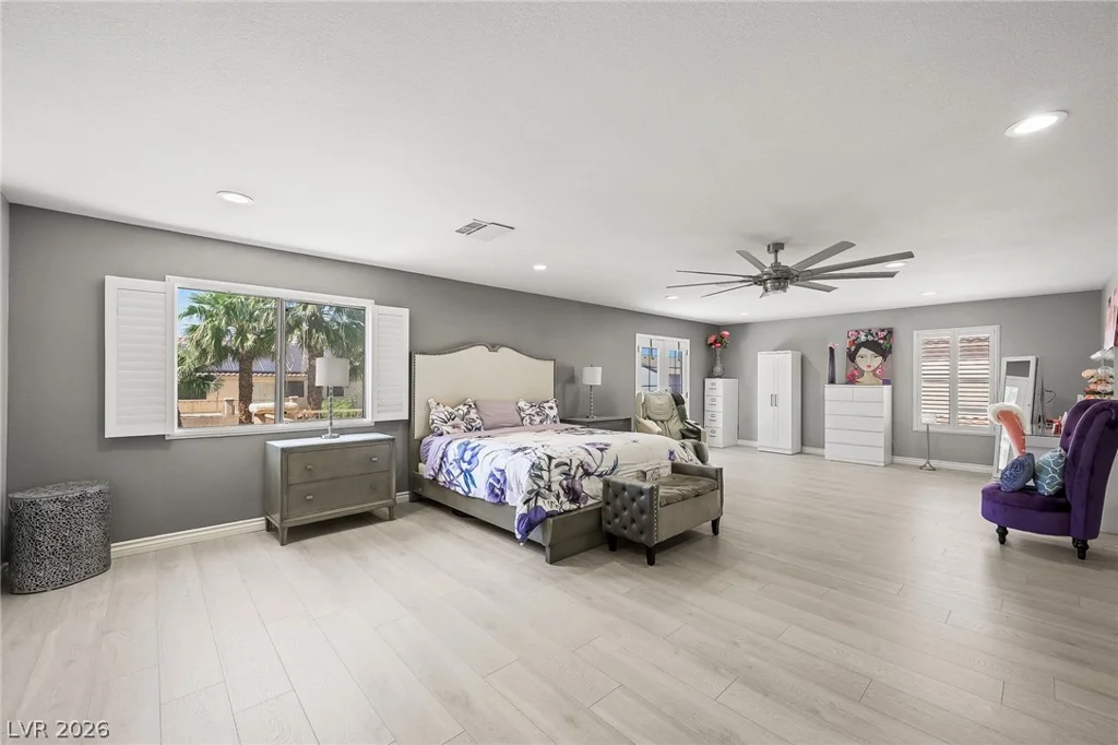 453 Mountain Villa, Las Vegas, NV 89110