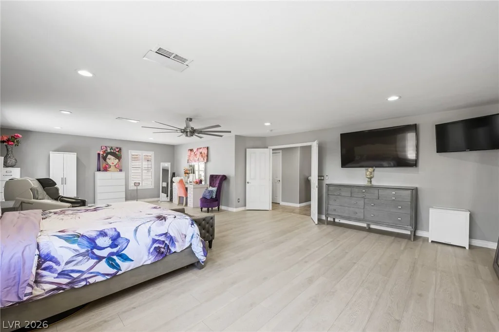 453 Mountain Villa, Las Vegas, NV 89110