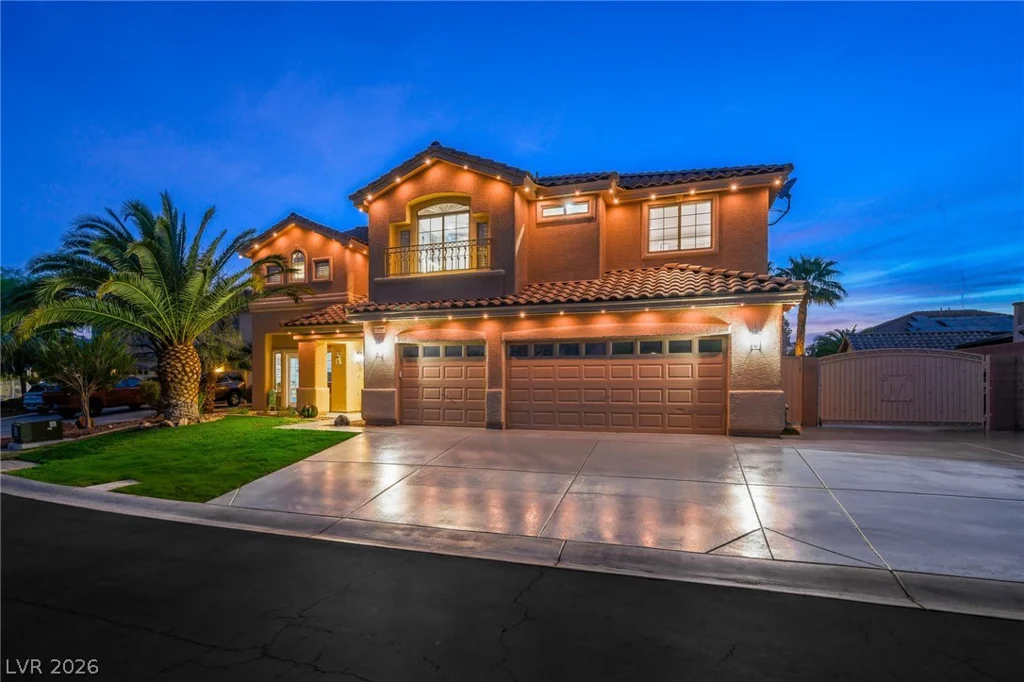 453 Mountain Villa, Las Vegas, NV 89110