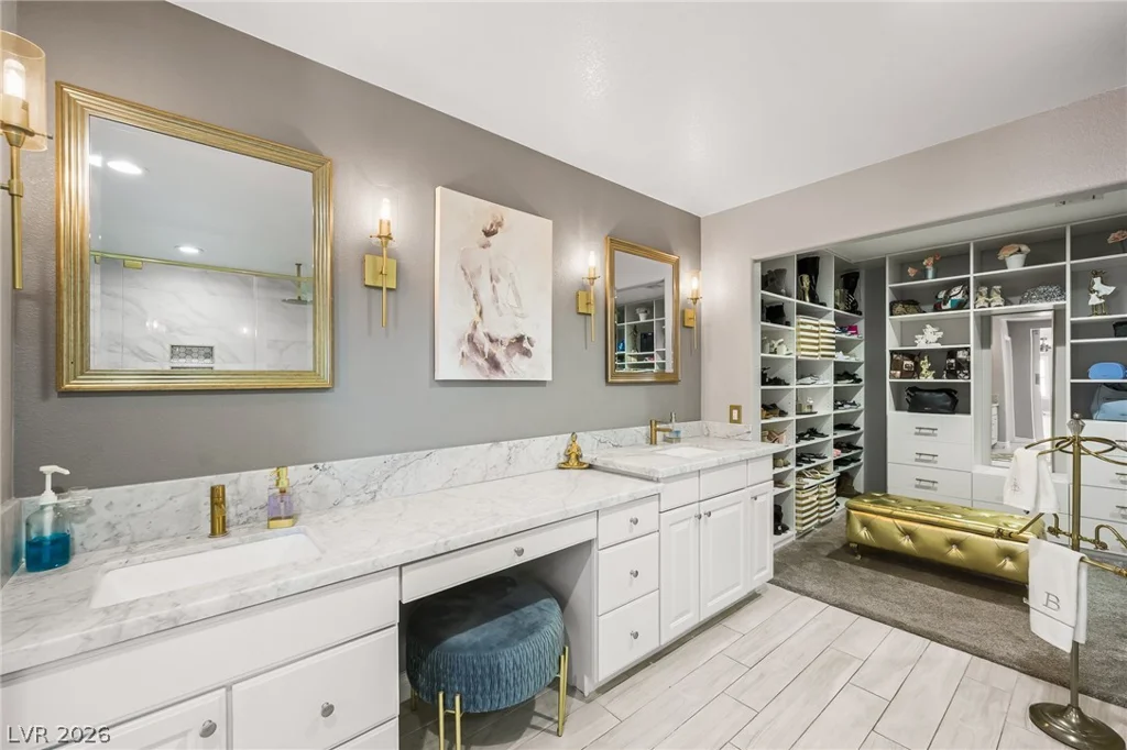 453 Mountain Villa, Las Vegas, NV 89110