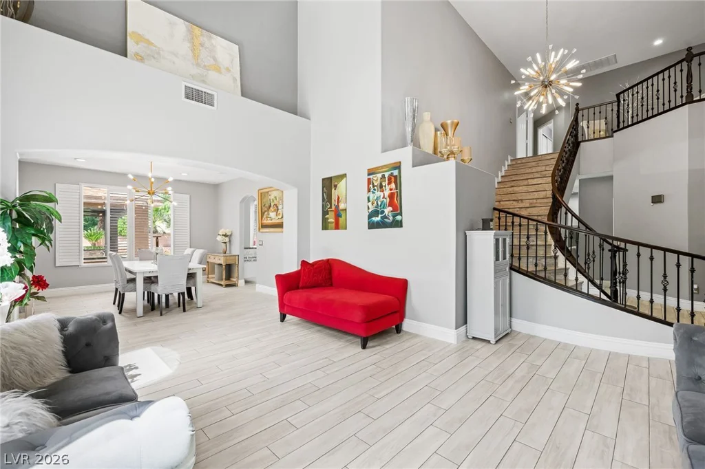 453 Mountain Villa, Las Vegas, NV 89110