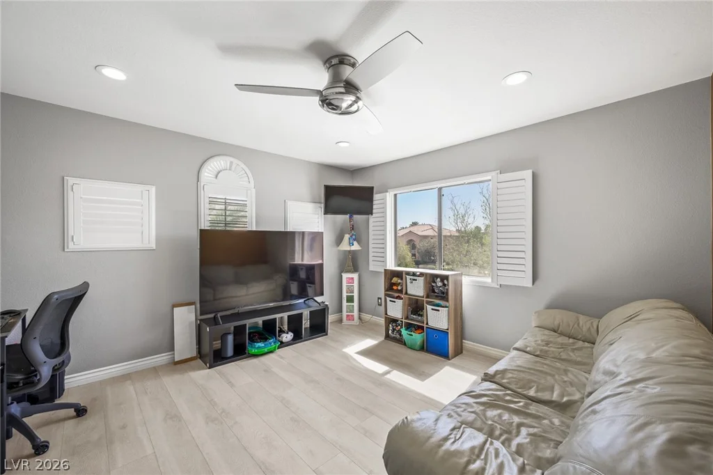 453 Mountain Villa, Las Vegas, NV 89110