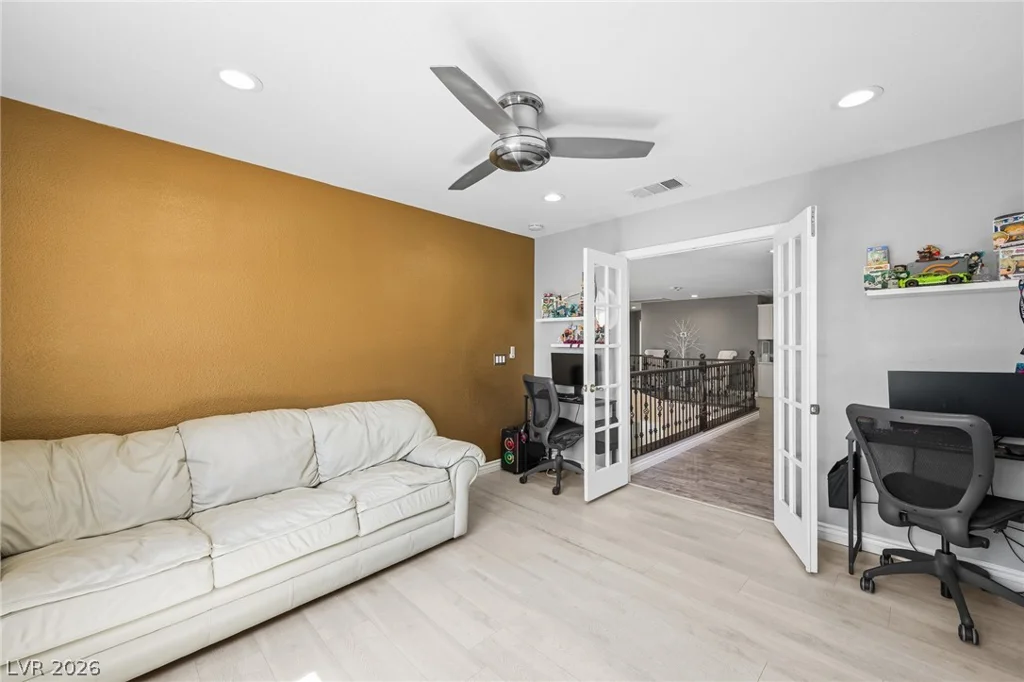 453 Mountain Villa, Las Vegas, NV 89110