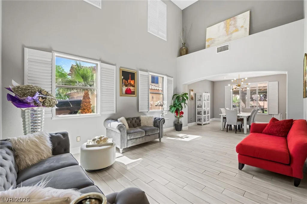 453 Mountain Villa, Las Vegas, NV 89110