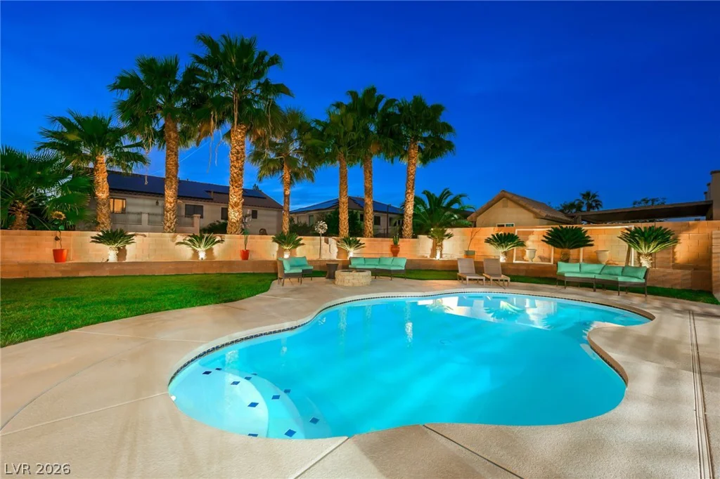 453 Mountain Villa, Las Vegas, NV 89110