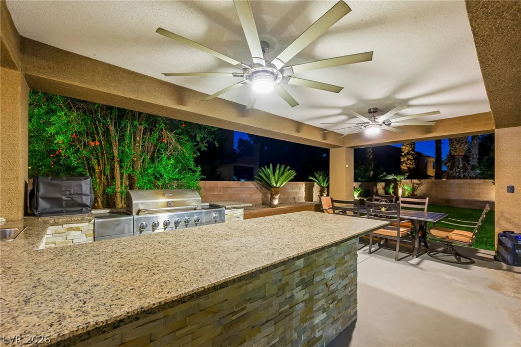 453 Mountain Villa, Las Vegas, NV 89110